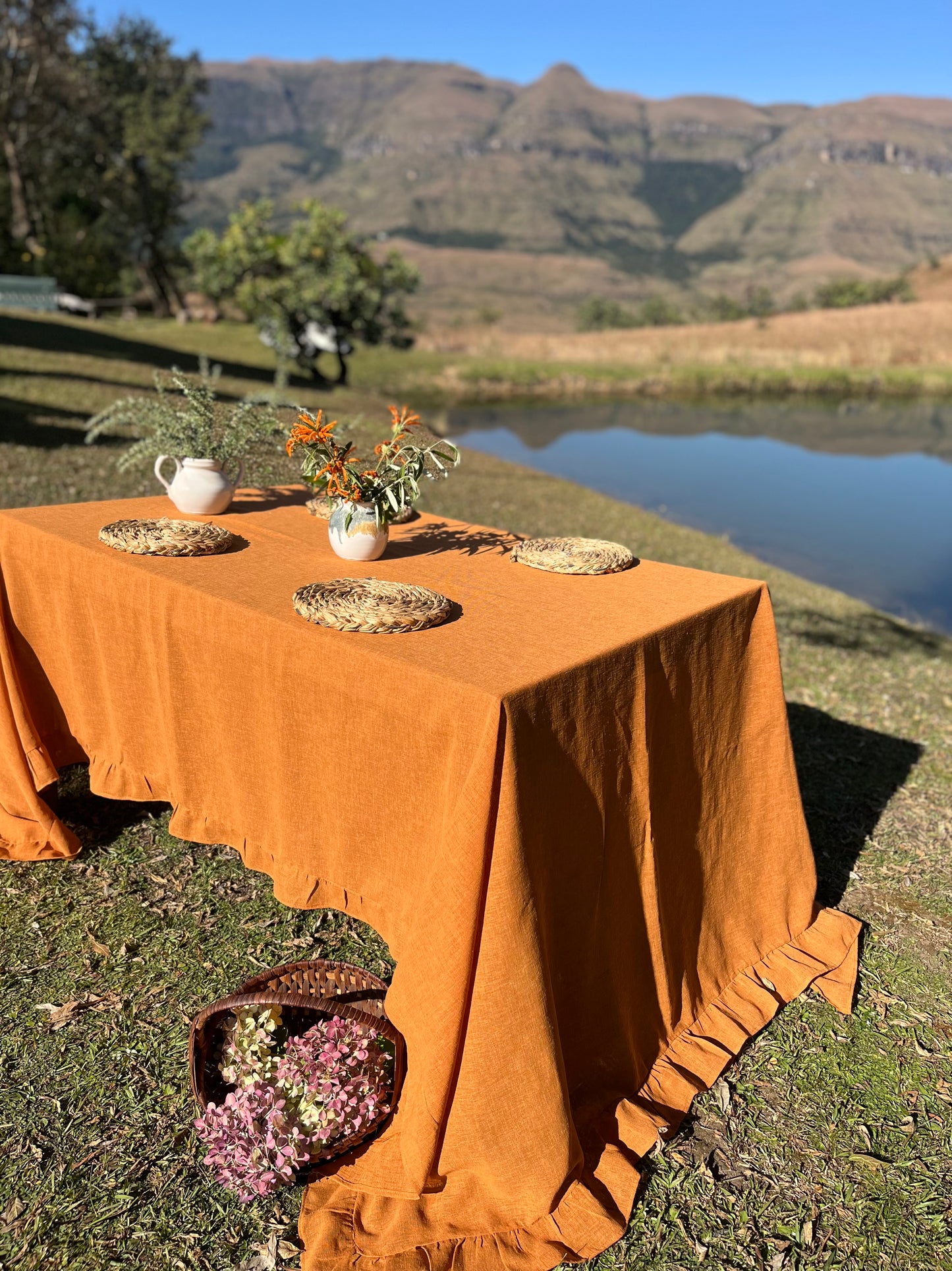 Copper tablecloth with frill