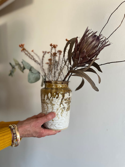 May vase