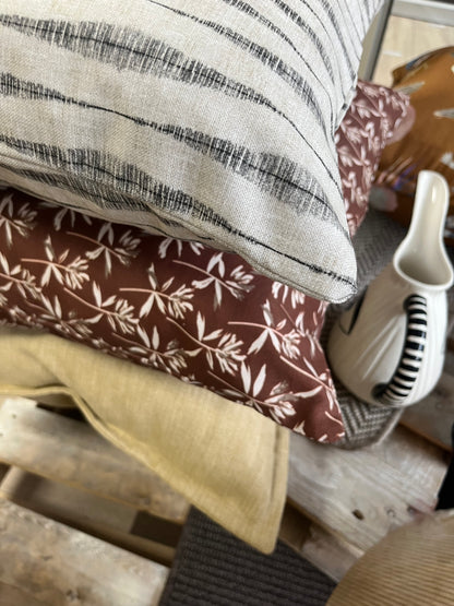 B&W printed cushion
